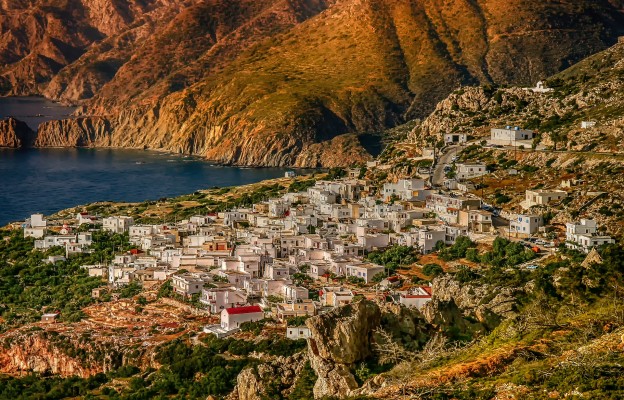 The recovery of Greece real estate thanks to the Golden Visa Program