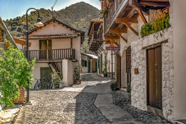 The development of Cyprus real estate market in recent years